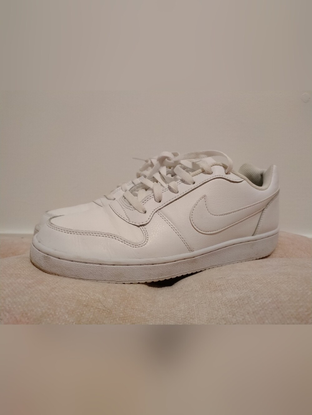 Nike Men’s White Low-Top Sneaker